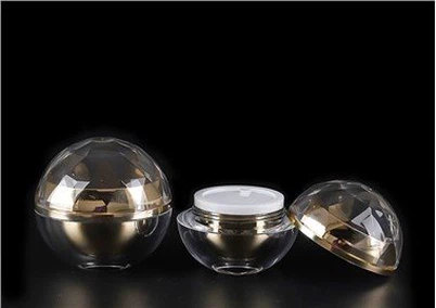 Crne boce s pumpama bez zraka