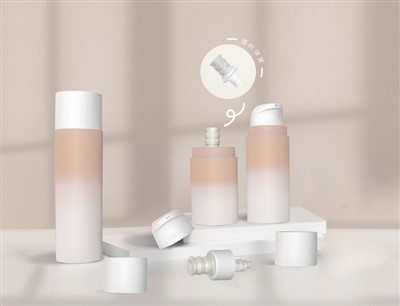 Putna bočica s vakuumskom pumpom od 15 ml